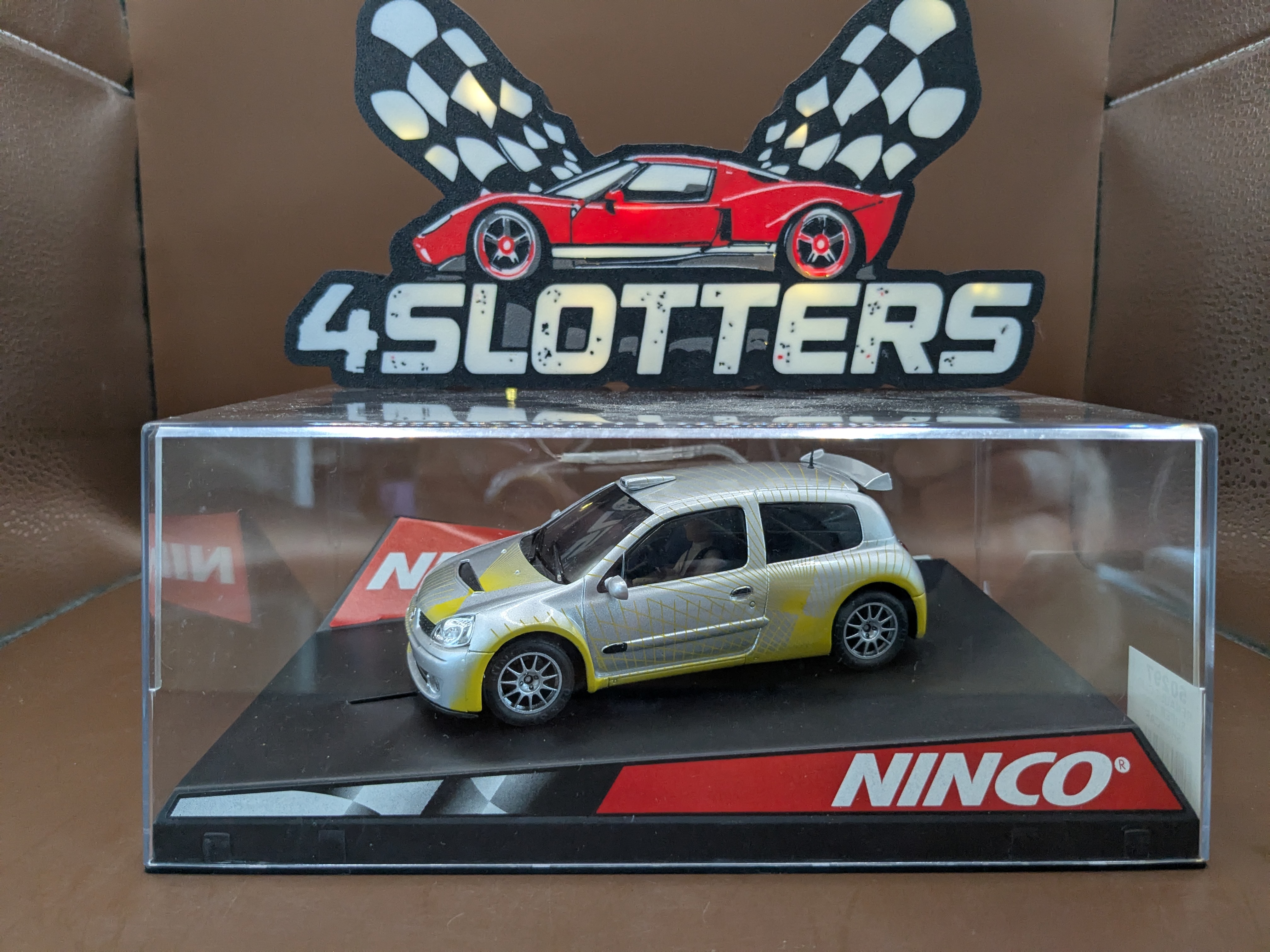 Ninco Renault Clio Super 1600 “Showcar”