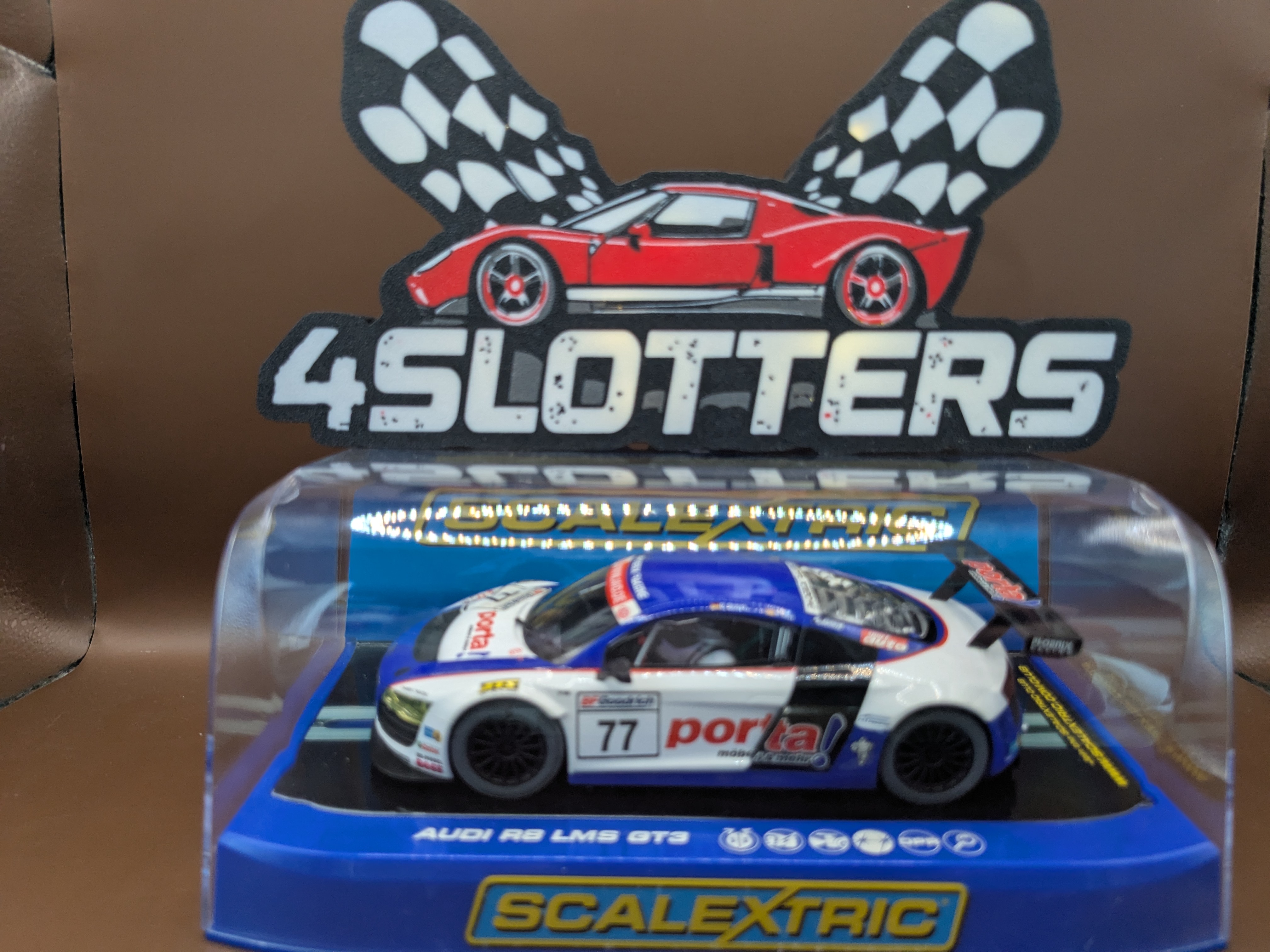 Scalextric Audi R8 LMS GT3 #77 Portal Phoenix Racing