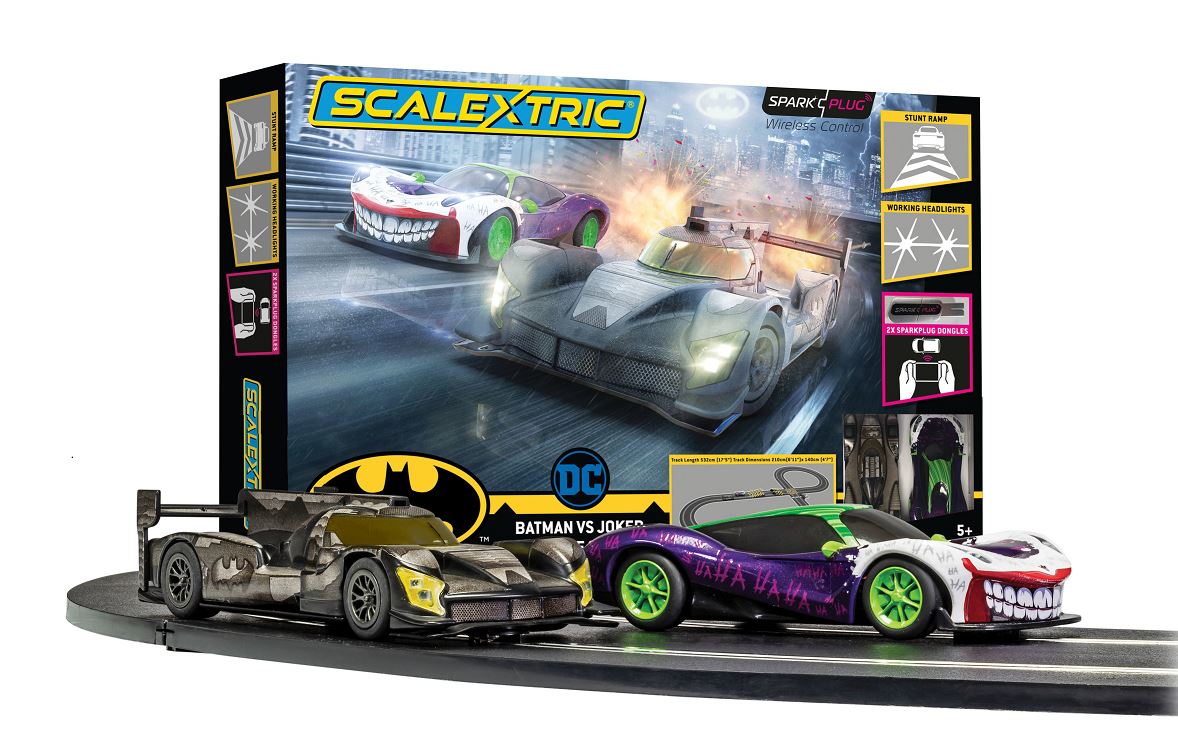 Scalextric SET Spark Plug - Batman vs Joker Slot Car Racing Set C1415M
