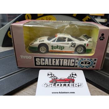 Scalextric Ferrari F40 Road Car Red