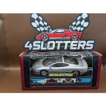 Scalextric Jaguar XJ220 Silver Road Car