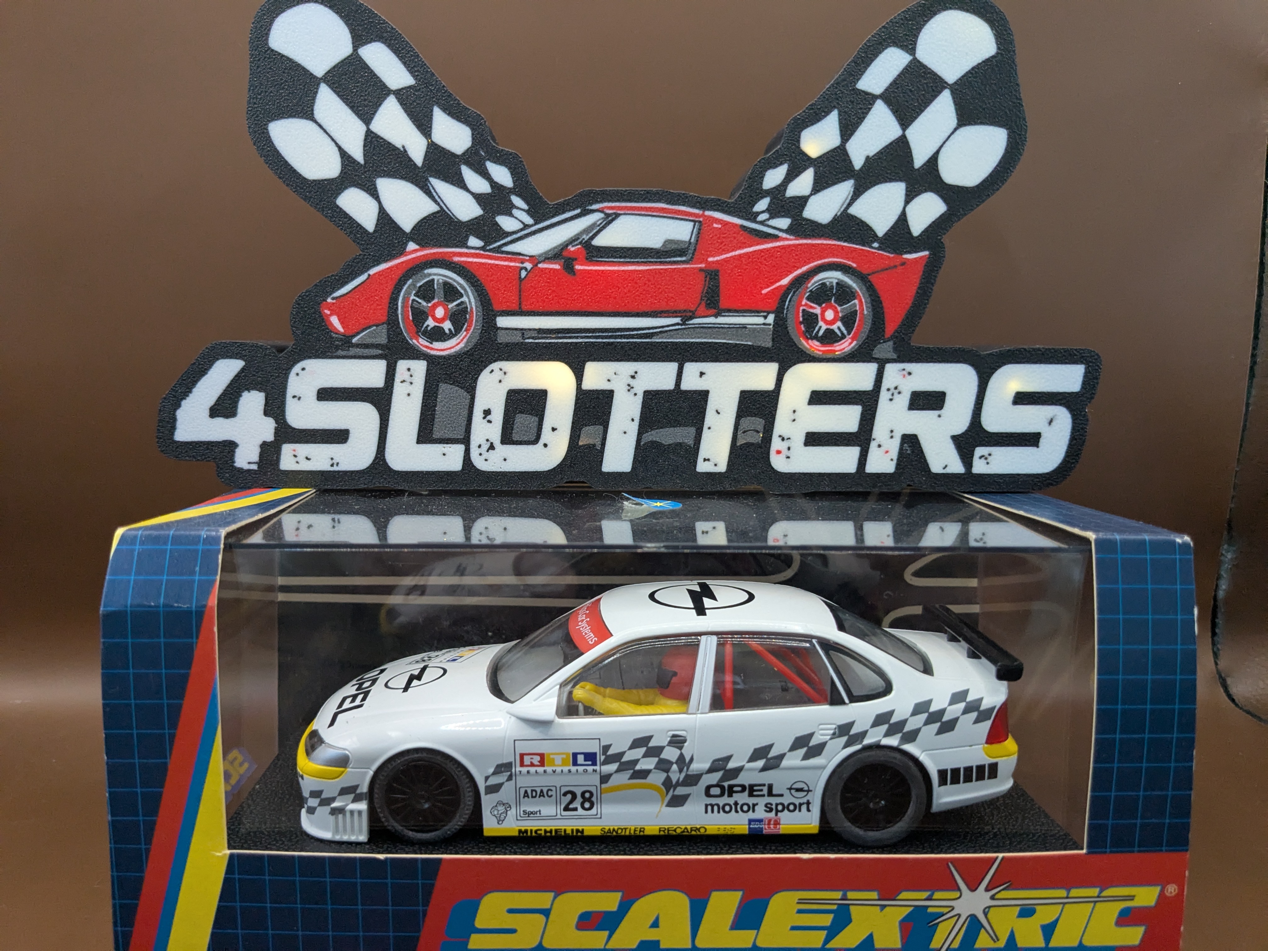 Scalextric Opel Vectra #28 Opel Motorsport
