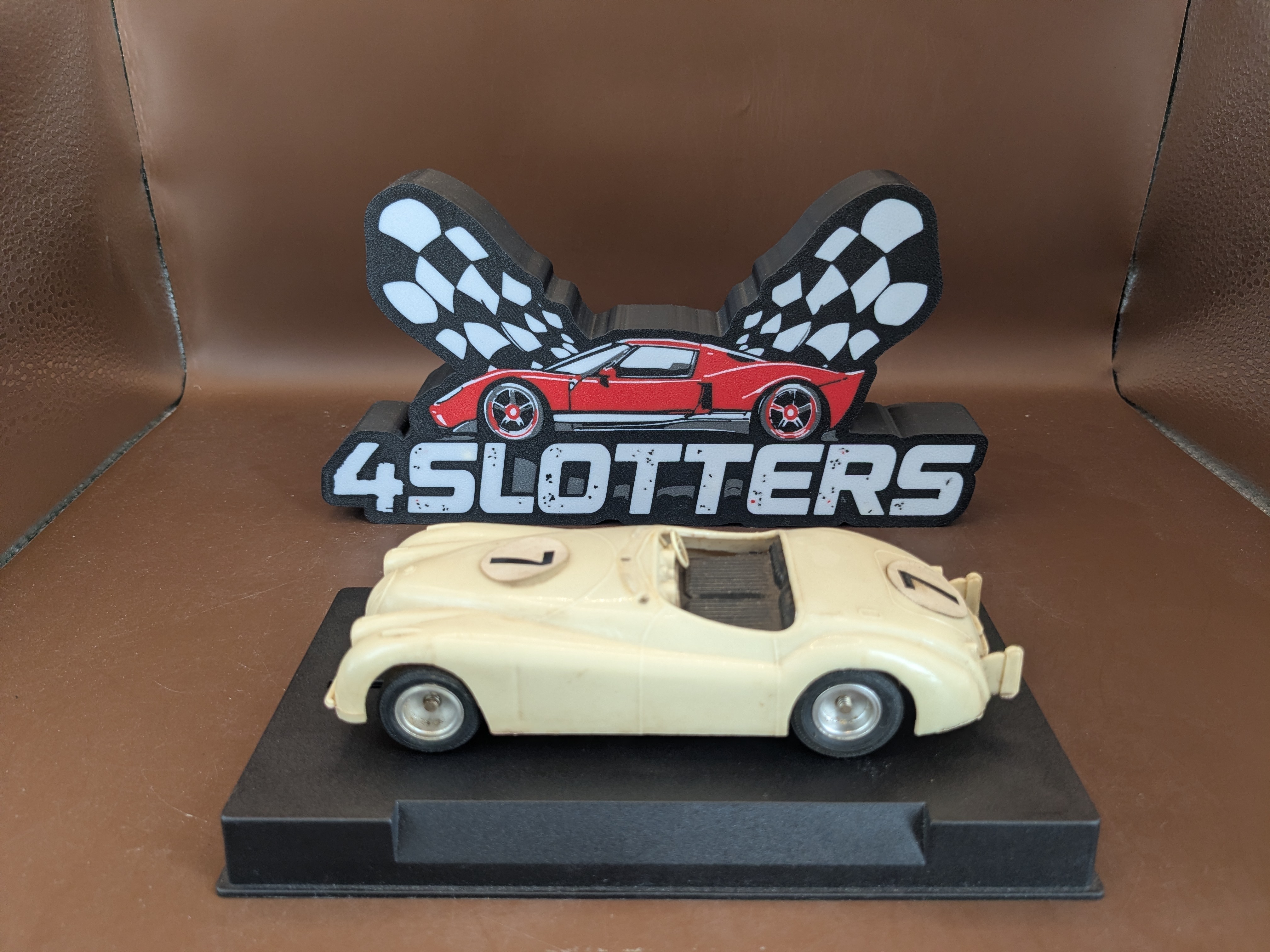 Tokyo Plamo Jaguar XK120 #7 Beige *USED*