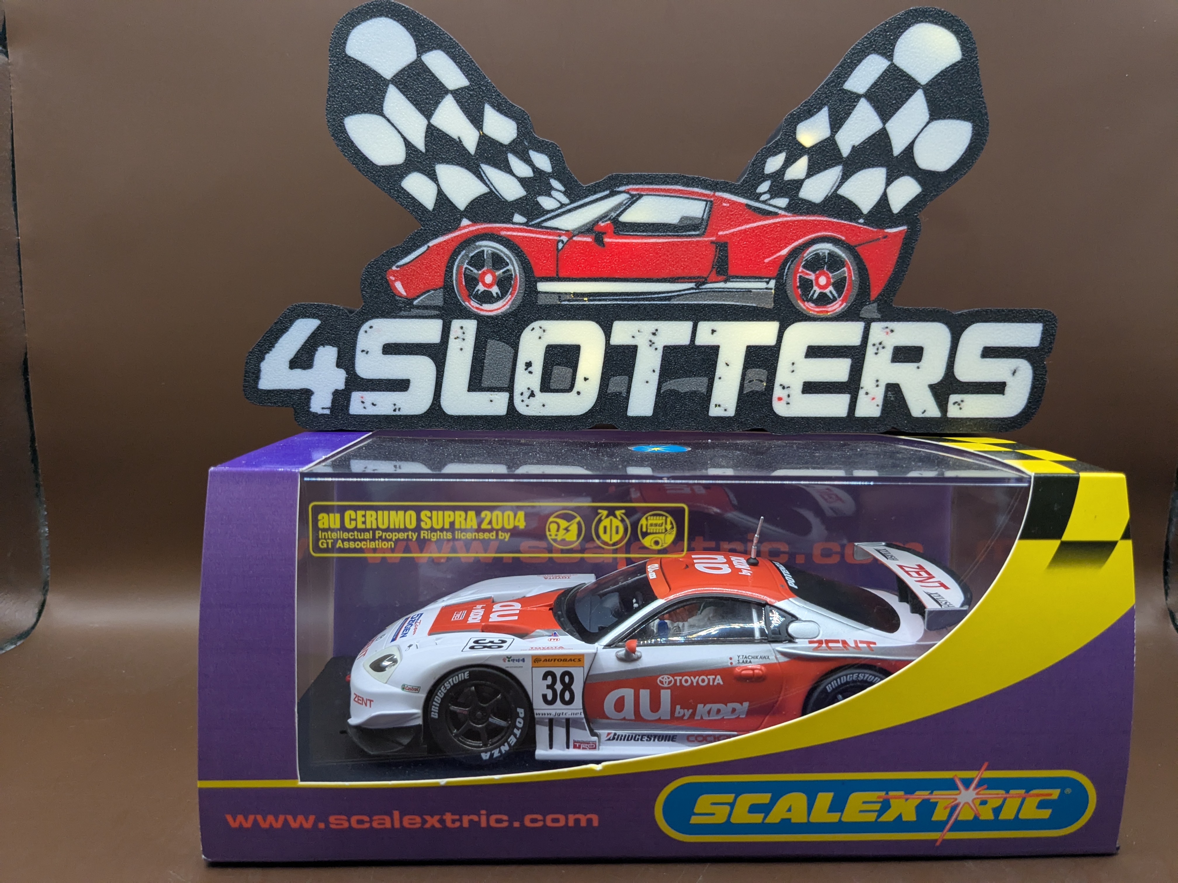 Scalextric Toyota Supra 2004 #38 au Cerumo