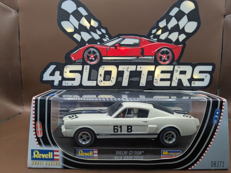 Revell Monogram Ford Mustang GT350-R #61 B Jerry Titus