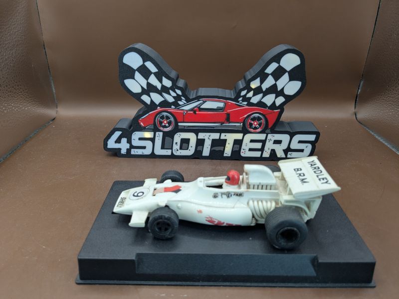 Scalextric F1 #9 Yardley BRM Shell *USED*