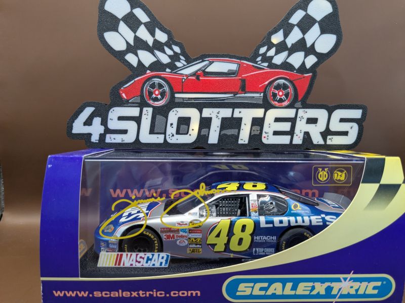 Scalextric Nascar Chevrolet Monte Carlo #48 Lowe's