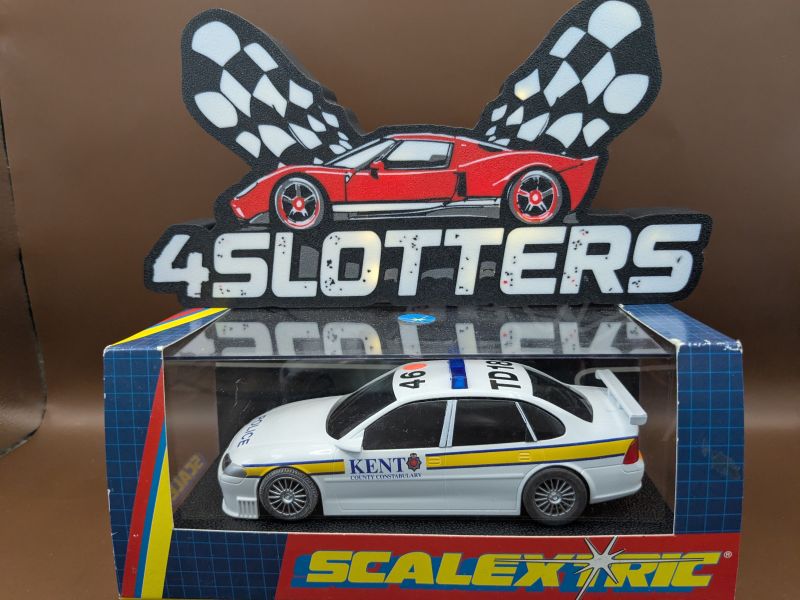 Scalextric Opel Vectra Police Car Kent Vauxhall